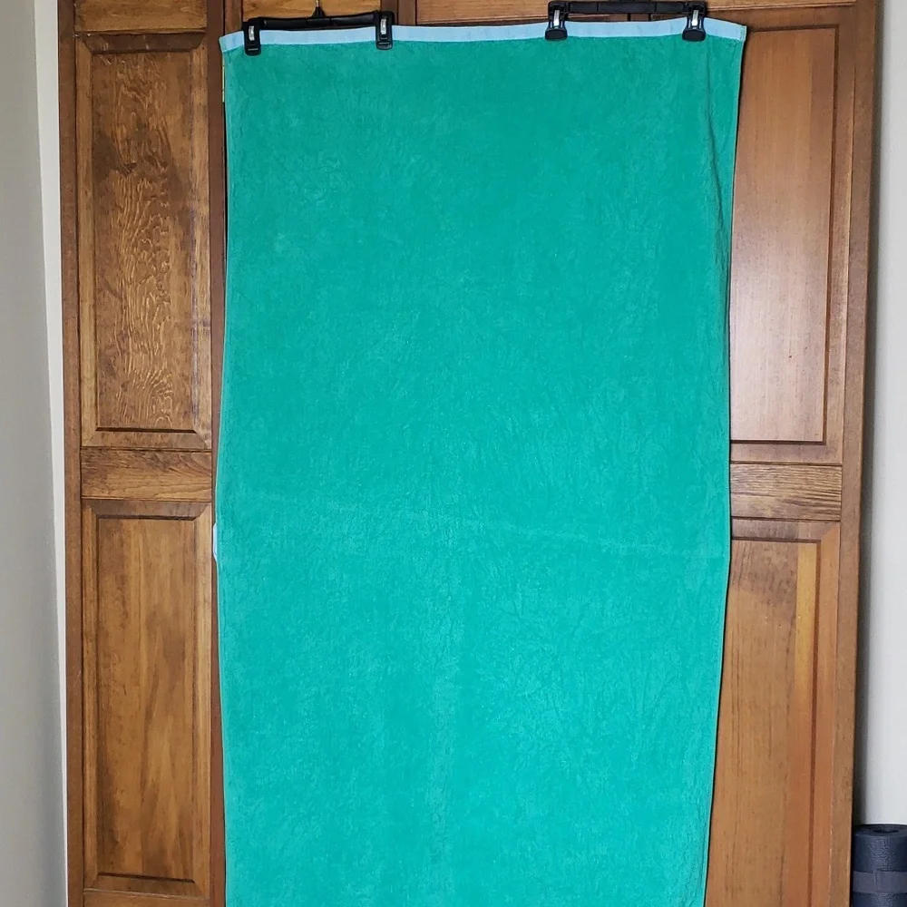 Sun Squad Reversible Beach Pool Towel